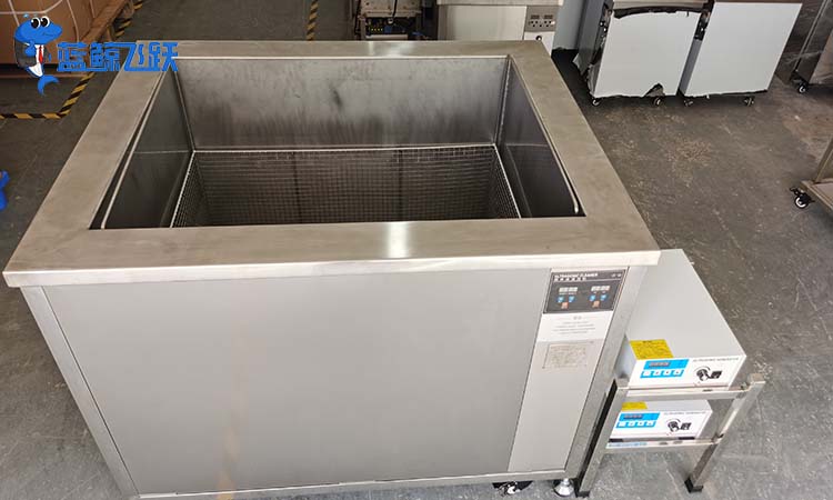 怎么选购超声波清洗器？
