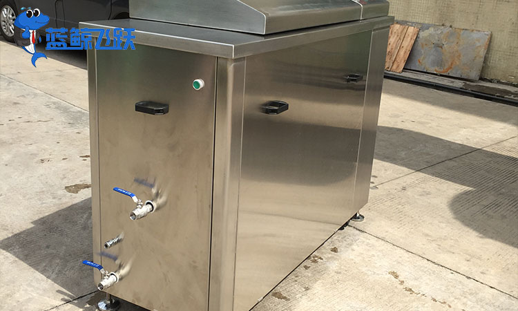 妖精WWW视频免费高清最新期在电路连接器清洗中的专业应用