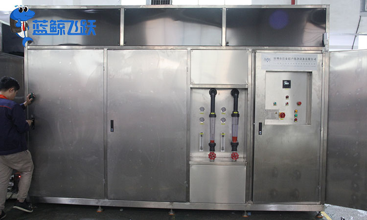 清洗科技的未来：超声波清洗器数字化转型的创新前景