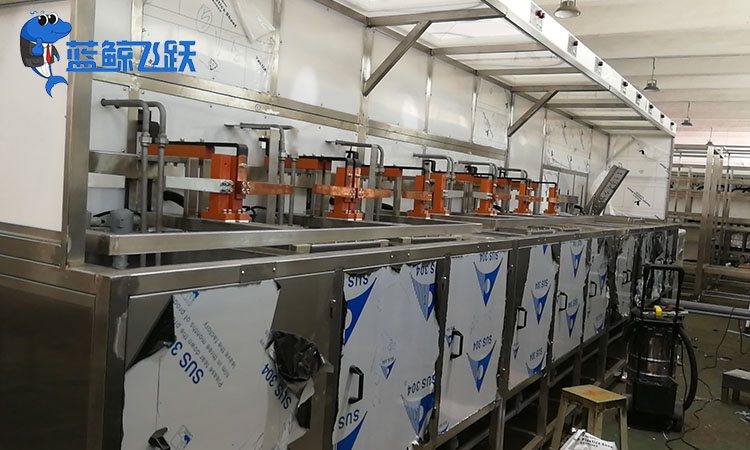 超声波清洗器：优化塑料制品生产的高效清洗解决方案