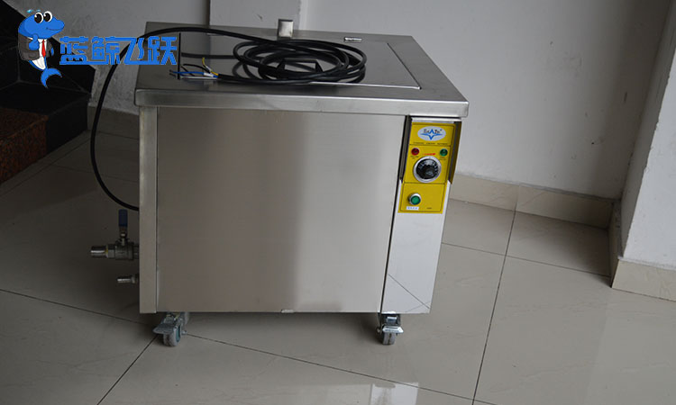 超声波清洗器：医疗设备维护的卓越表现与未来展望