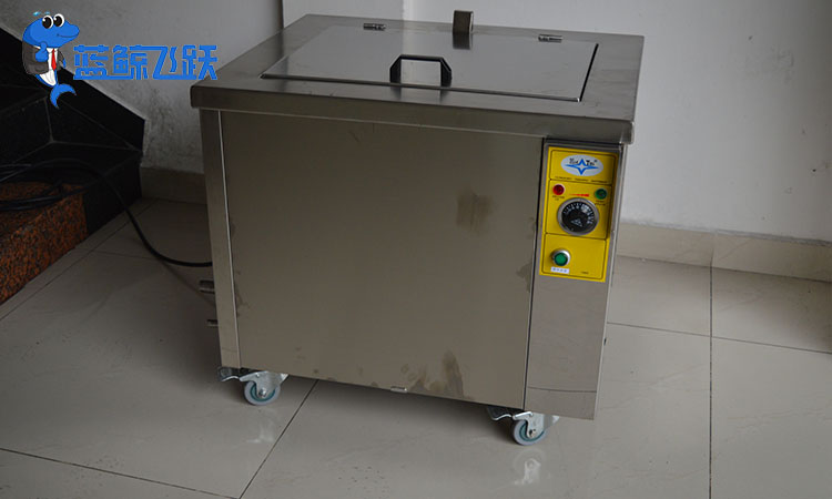 超声波清洗器：电子制造的清洁之选