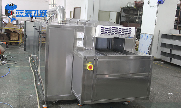 超声波清洗器：推动制造业环保可持续发展的绿色引擎