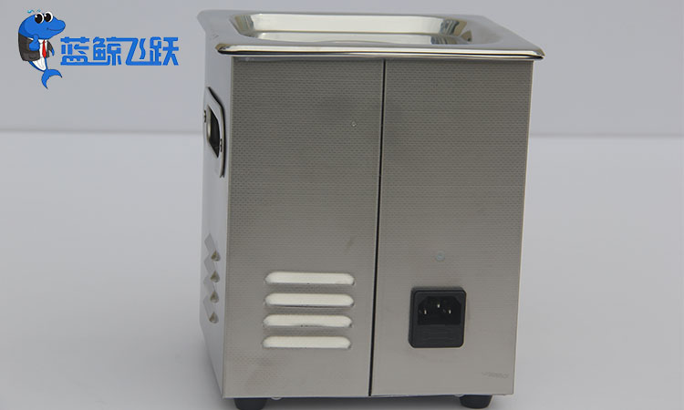 清洁力之源：超声波清洗技术助力金属零部件的卓越清洗