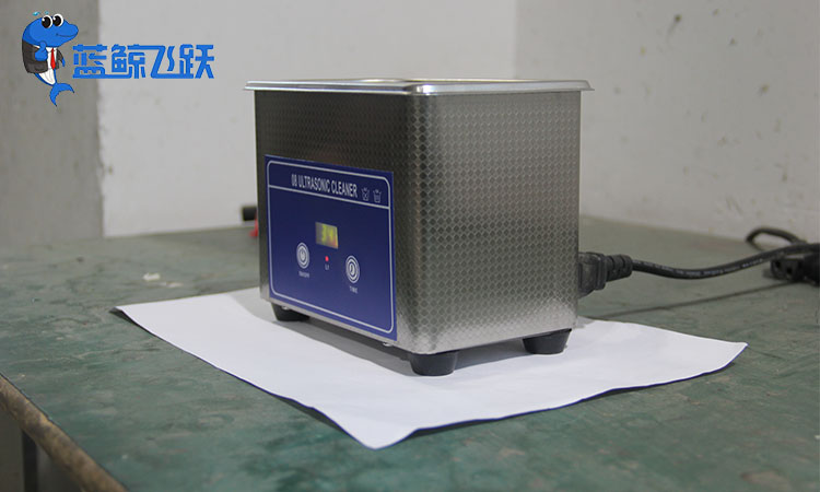 眼镜妖精WWW视频免费高清最新期水的更换频率及注意事项