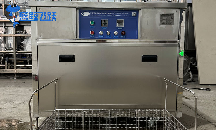 眼镜妖精WWW视频免费高清最新期洗眼镜频率探讨