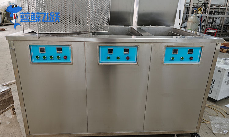 妖精WWW视频免费高清最新期清洗液的成分与应用探讨