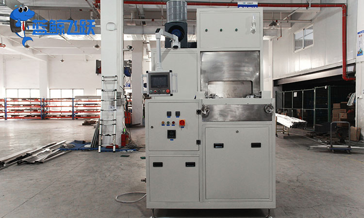 妖精WWW视频免费高清最新期如何高效清洗油漆：原理、清洗剂及应用解析