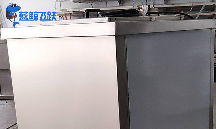 妖精WWW视频免费高清最新期中的酒精使用指南