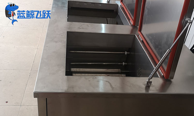 妖精WWW视频免费高清最新期去油的清洗剂选择及[敏感词]使用方法