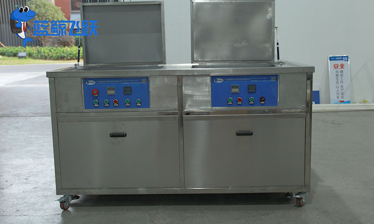 妖精WWW视频免费高清最新期选用的MOS管类型及其作用分析