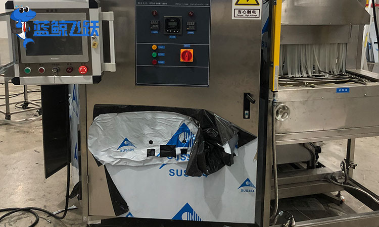 妖精WWW视频免费高清最新期中的金属溶剂：类型、原理及应用解析