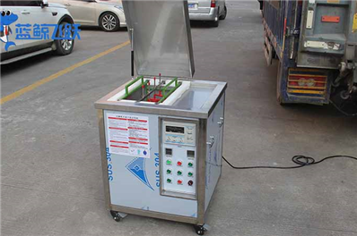 妖精WWW视频免费高清最新期有效解决玻璃镜片上白点和水印