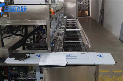 简述超声清洗器可以替代传统的塑料盒清洗方法的原因