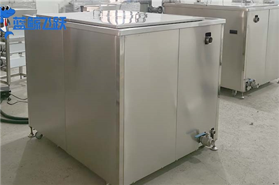 妖精WWW视频免费高清最新期在塑料制品行业中的应用及模具表面清洗方法