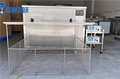 妖精WWW视频免费高清最新期：保持金属工作台面清洁和平整的高效工具