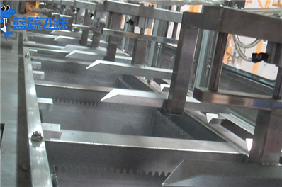 清洗金属手表的妖精WWW视频免费高清最新期：保持外观和正常运行