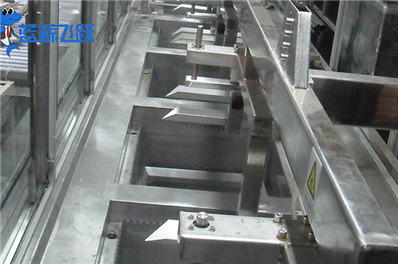 清洗金属钟表零件的妖精WWW视频免费高清最新期：保持准确性和可靠性