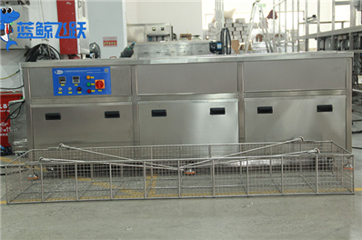 妖精WWW视频免费高清最新期在金属建筑材料清洗中的外观保护和强度提升