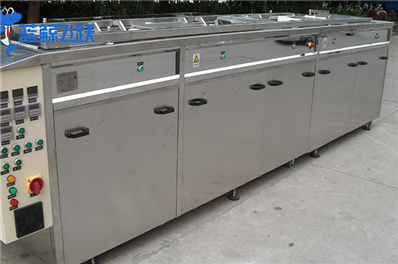 超声波清洗金属机壳：提升清洁效果与设备性能