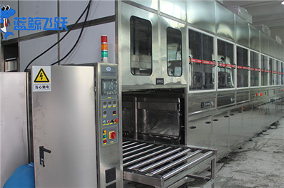 超声波清洗技术：食品加工设备卫生质量的保障