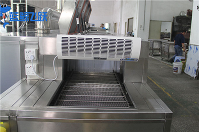 清洁革命：超声波清洗器引领制造业新时代