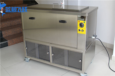 超声波清洗设备：新能源清洗的智能引擎