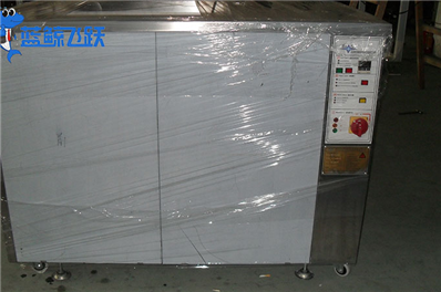 超声波清洗技术：电子产品清洁的新革命