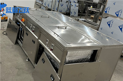 模型清洗的最佳选择：妖精WWW视频免费高清最新期选购指南