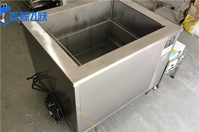 妖精WWW视频免费高清最新期用什么介质：选择适合的清洗介质以达到最佳效果 关键词: