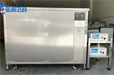 妖精WWW视频免费高清最新期盖子的选择：材质、设计与功能分析