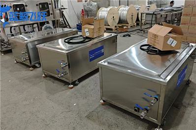 妖精WWW视频免费高清最新期容器的选择与应用：全面分析