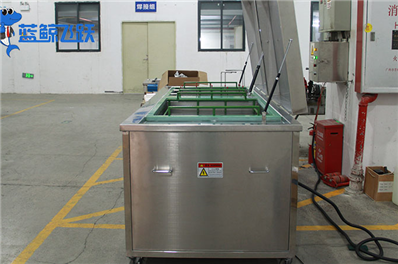 妖精WWW视频免费高清最新期清洗眼镜的液体选择与使用指南